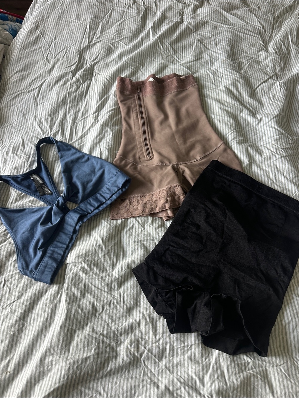 Blue Knot-Front Women's Top - Unbranded